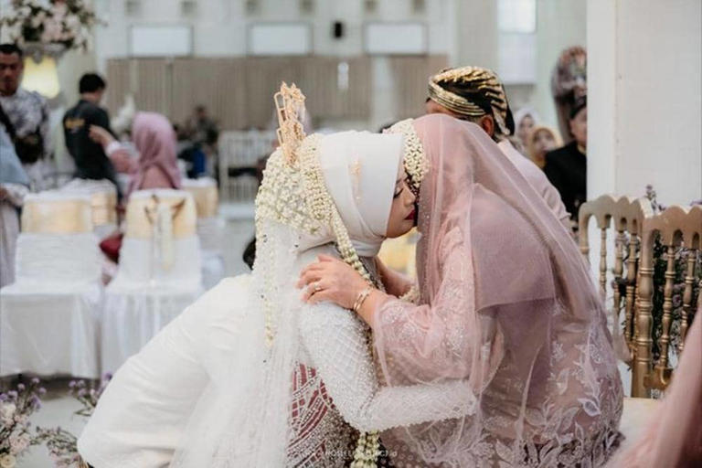 10 contoh teks izin menikah dari mempelai perempuan ke orang tua
