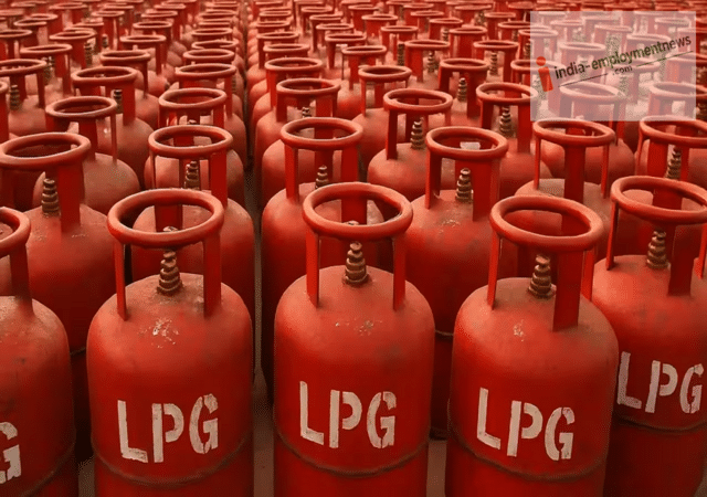 Have prices gone up ahead of Diwali? Check the latest LPG cylinder rates.