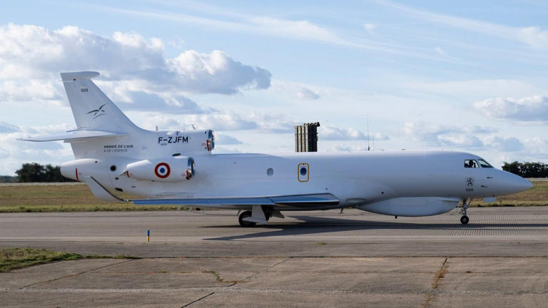 Jet d'affaires de Dassault, le Falcon 8X Archange est le nouvel avion ...