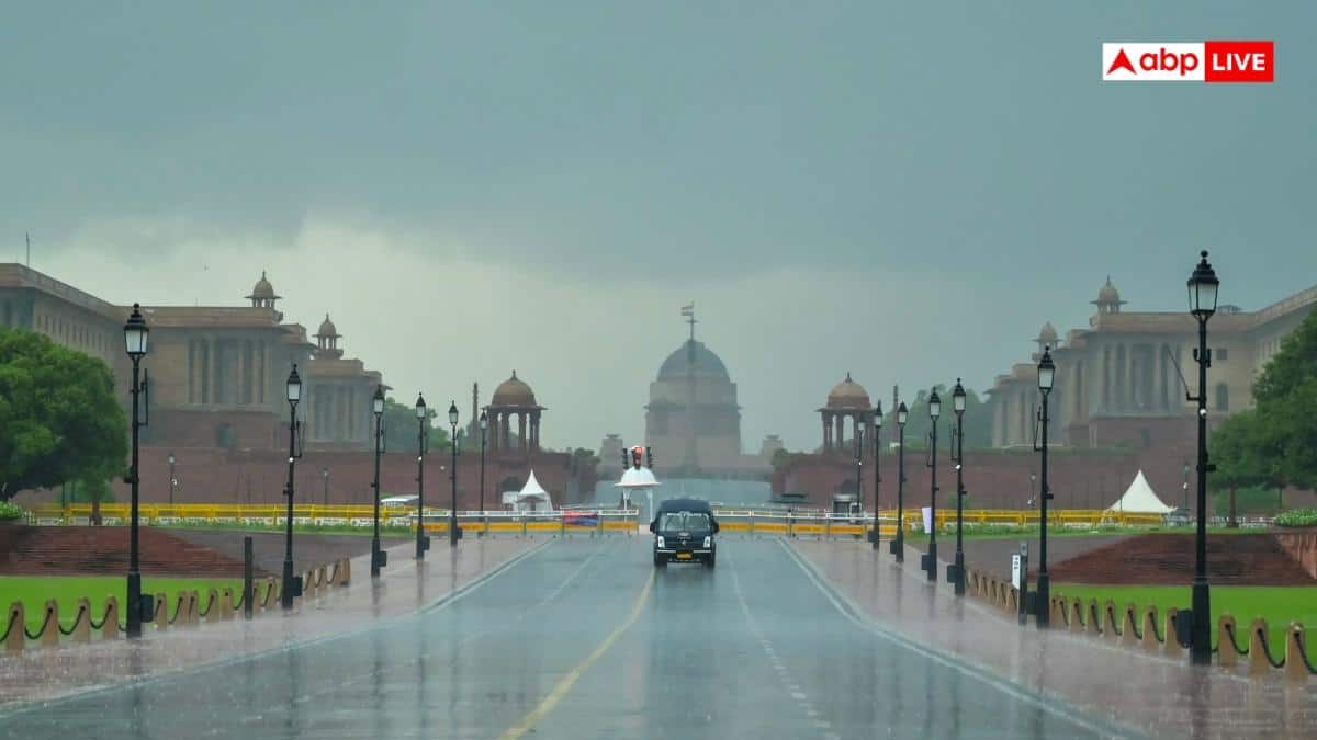 Delhi wakes up to cool morning after late-night rain; AQI sees ...