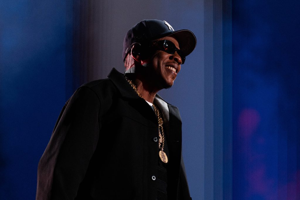 Jay-Z enlists Dr. Dre and Snoop Dogg for 'Jay-Z 30' closer in LA