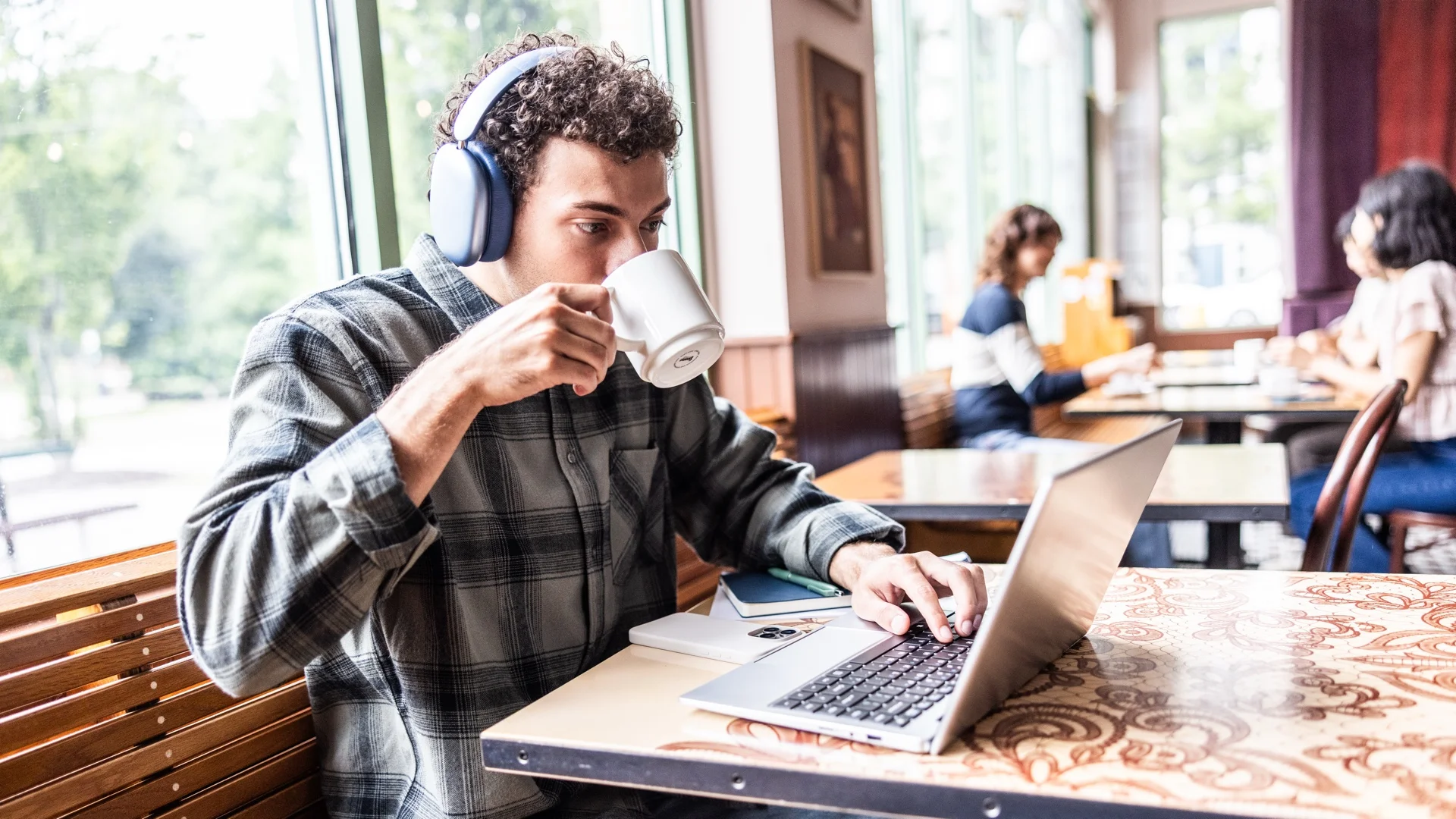 Why everyone should be vibe-coding their own apps