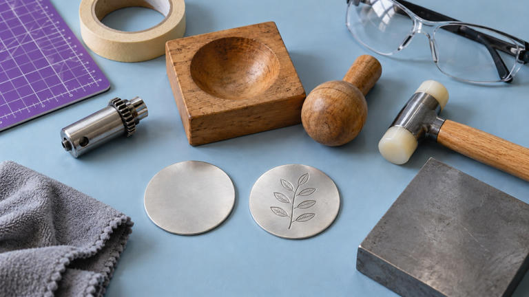 How to make an engraved metal ring dish with a Cricut Maker