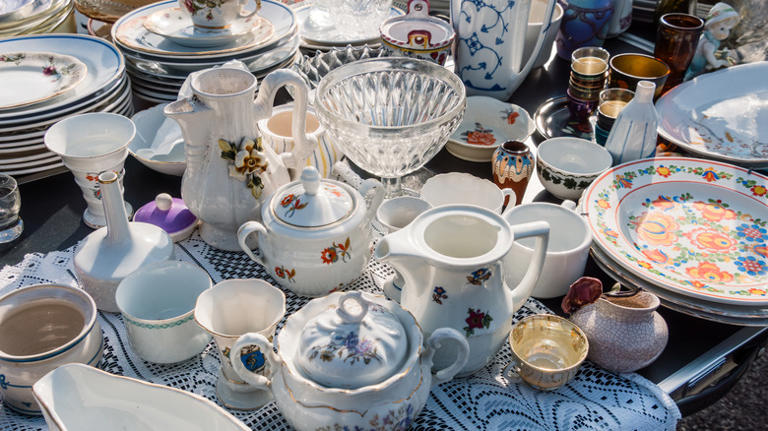 Collectors hunt for this valuable hand-painted dishware on thrift store ...