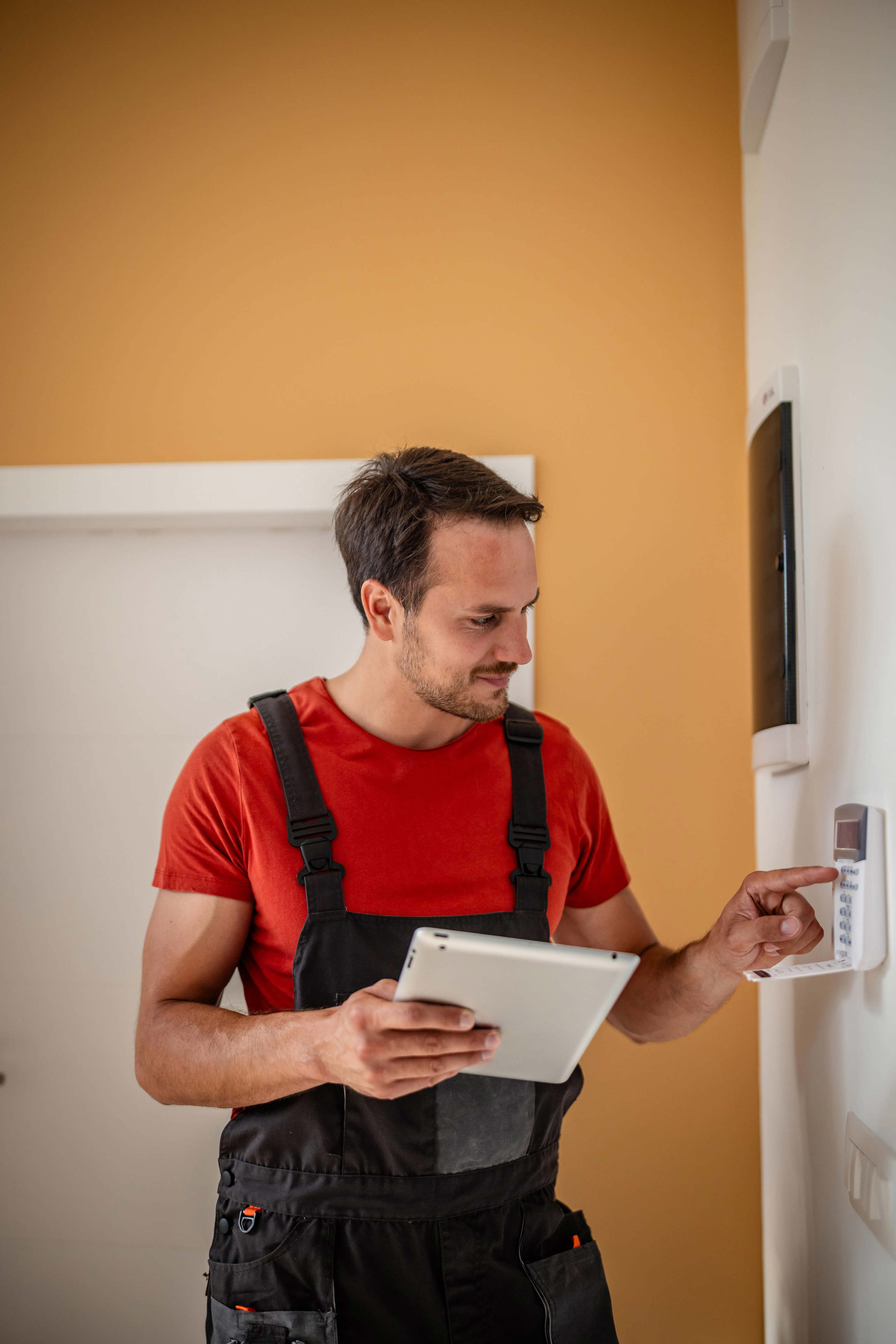 Top wireless security systems for large properties: Range and placement ...