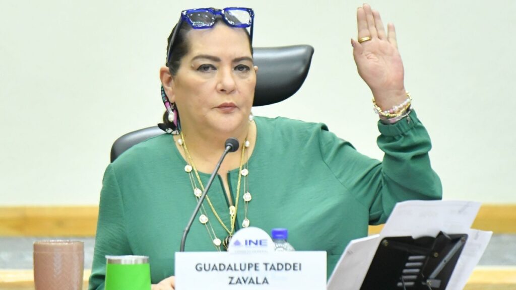 Sin petición formal de renuncia, Taddei anuncia que seguirá al frente ...