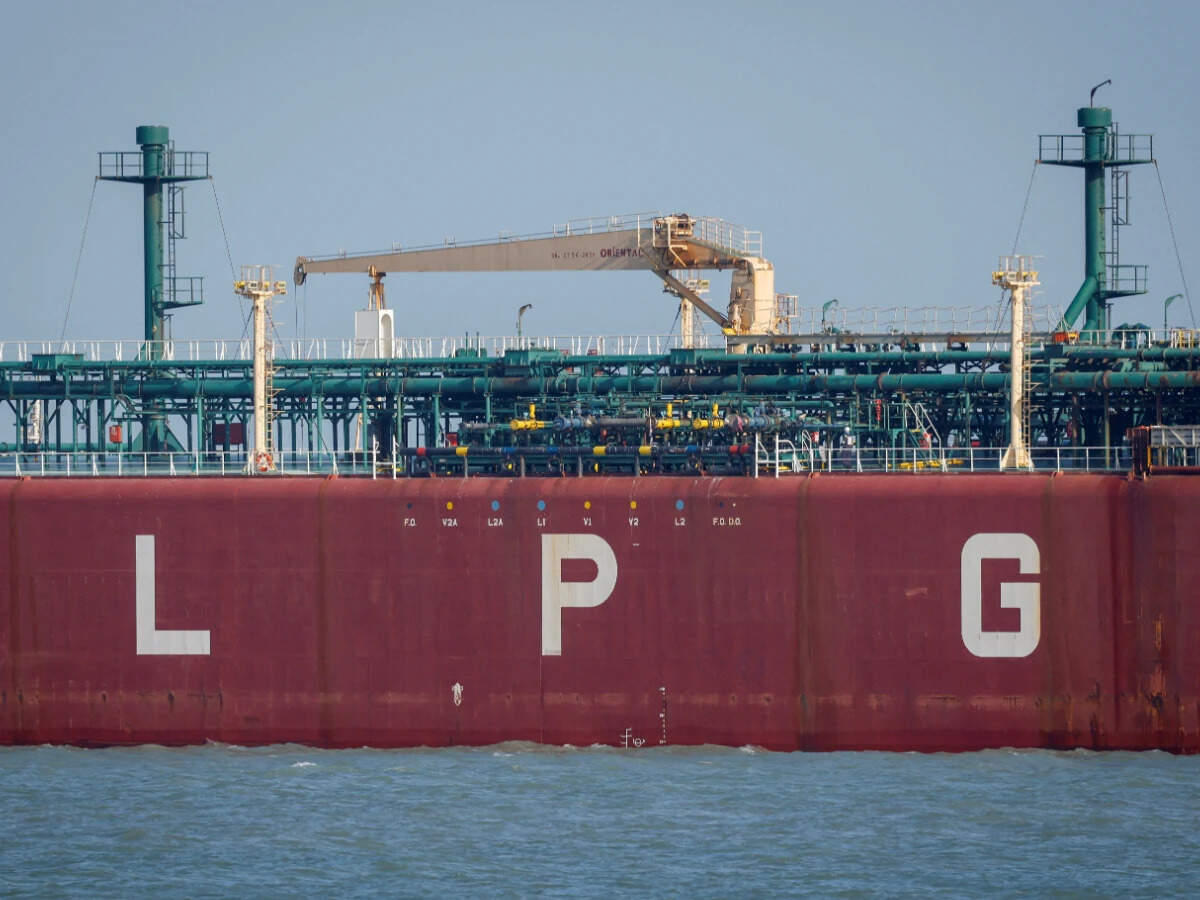 OMCs back interim LPG distributors' commission hike; ministry approval ...