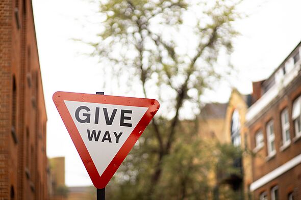 Highway Code has 88 new rules as UK drivers given new alert