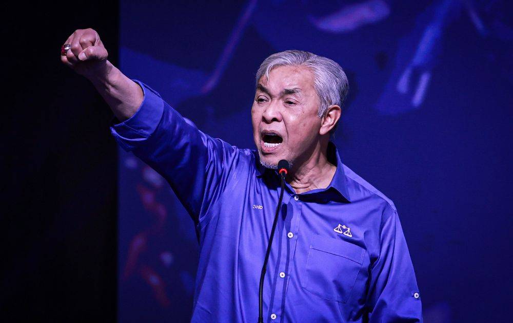 Melaka polls: Zahid urges BN machinery to strengthen unity, intensify ...