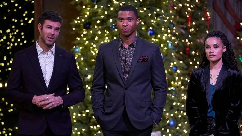 5 Christmas-themed TV shows worth watching all year round