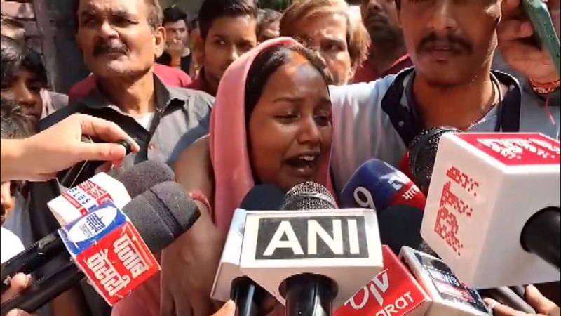 Couldn't withstand parents' aspirations: Class XII girl burns herself ...