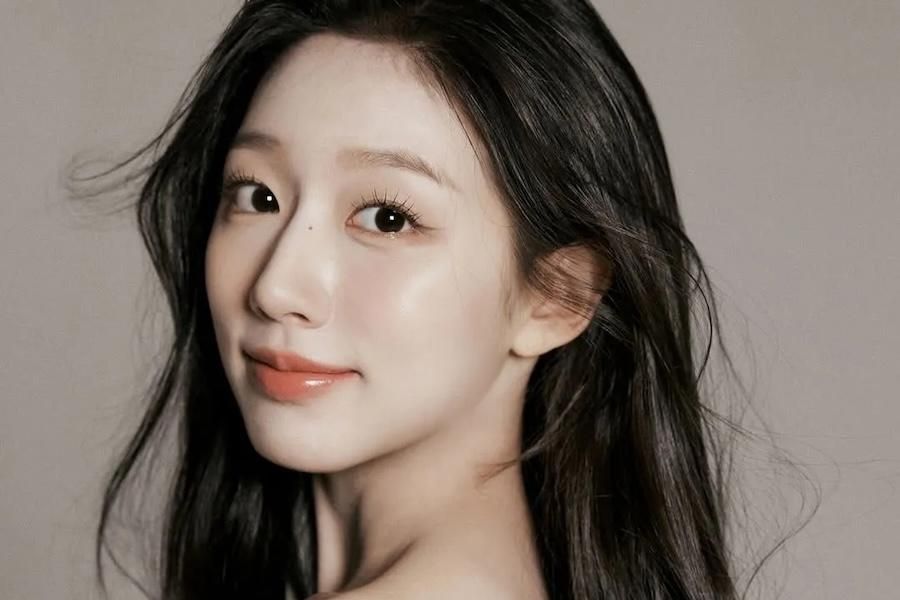 Profil Jeong Yein, member Lovelyz yang resmi gantikan Ha Young di The ...