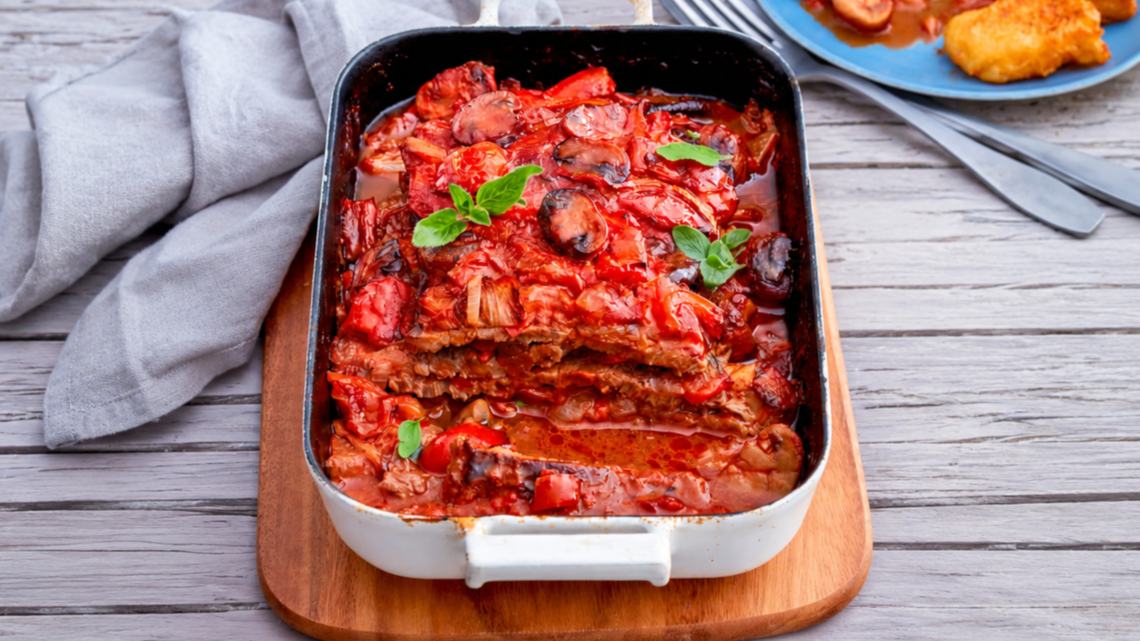Rouladen-Schichtbraten: So saftig und würzig schmeckt der Klassiker aus ...