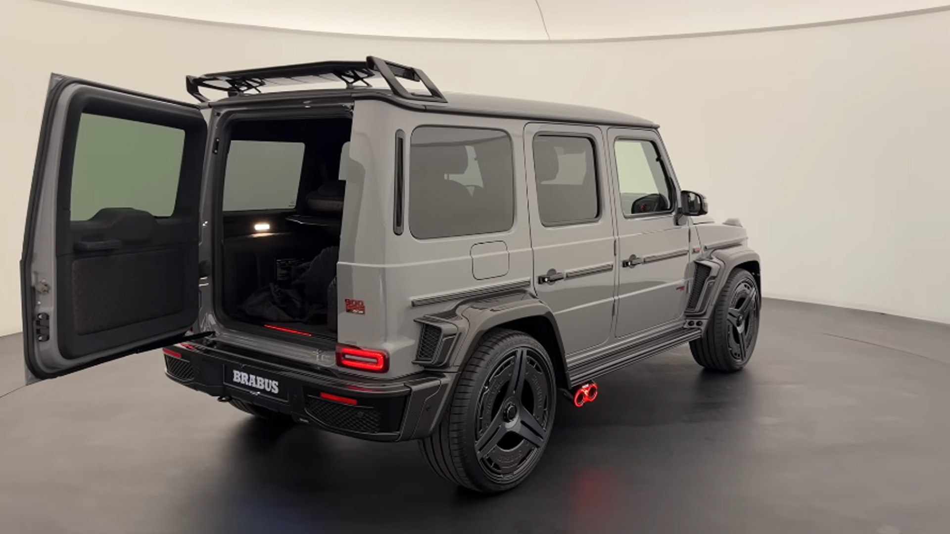 Brabus G900 Rocket pairs exclusivity with an extreme look