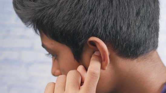 Everyday explained: Why do your ears pop during flights, and what ...