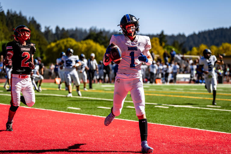 Landon Pifer’s lengthy pick-6 helps SLV hold off relentless MVC in ...