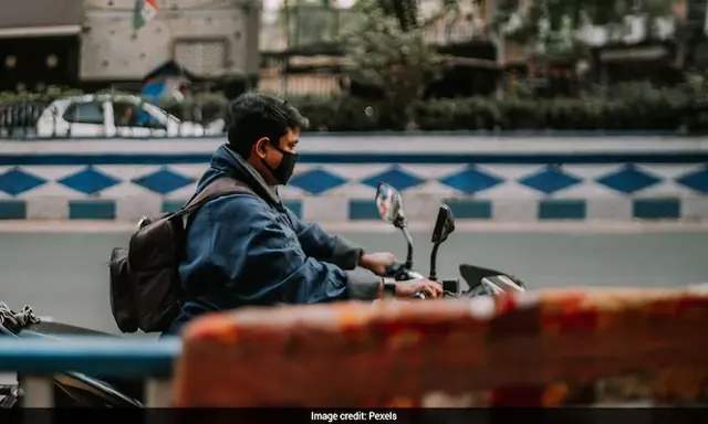 iPhones, jeans, toothpaste: Delivery agent held with Rs 4.6-lakh stash ...