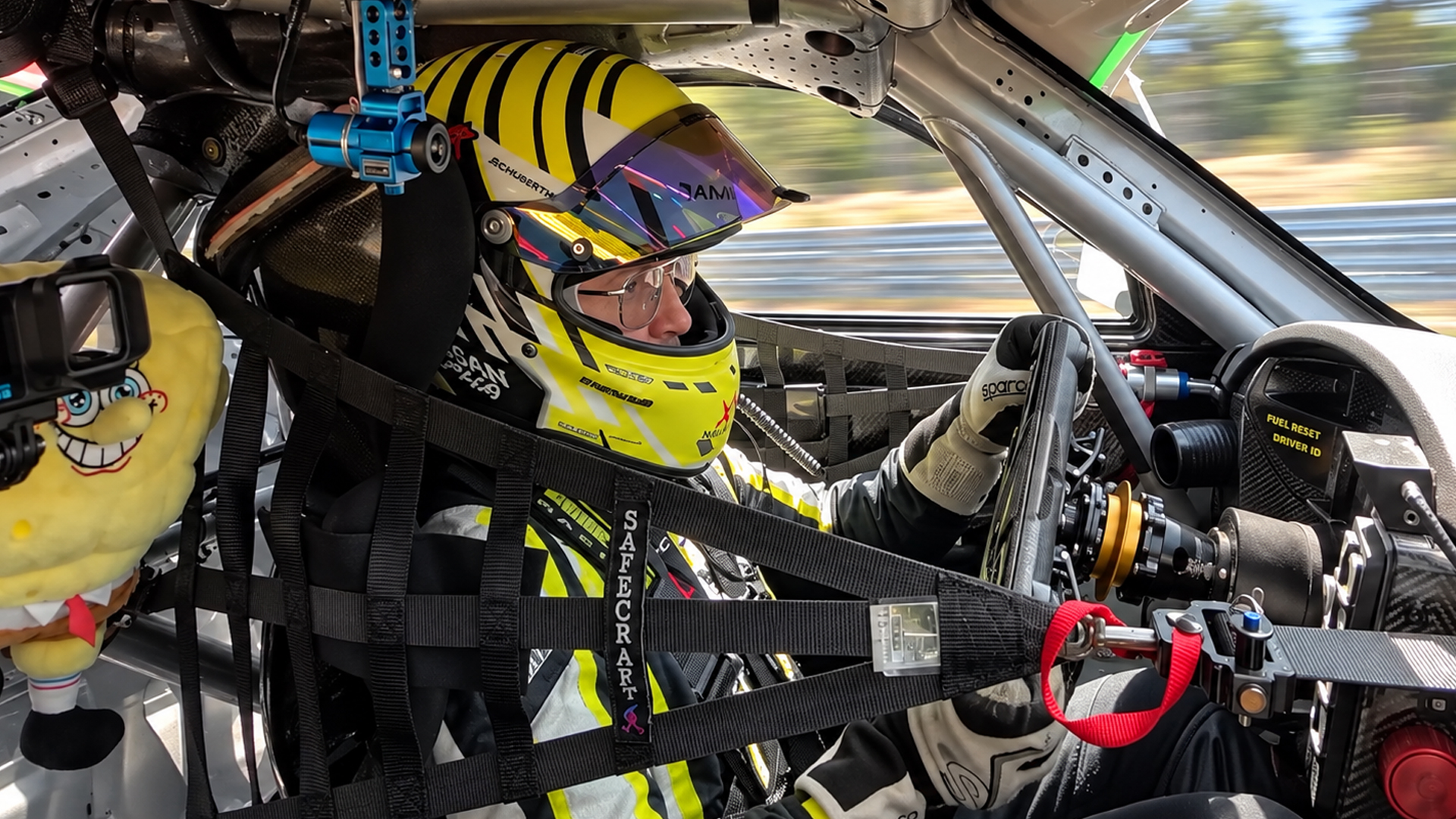 Race car crew stays focused in the Nürburgring rush