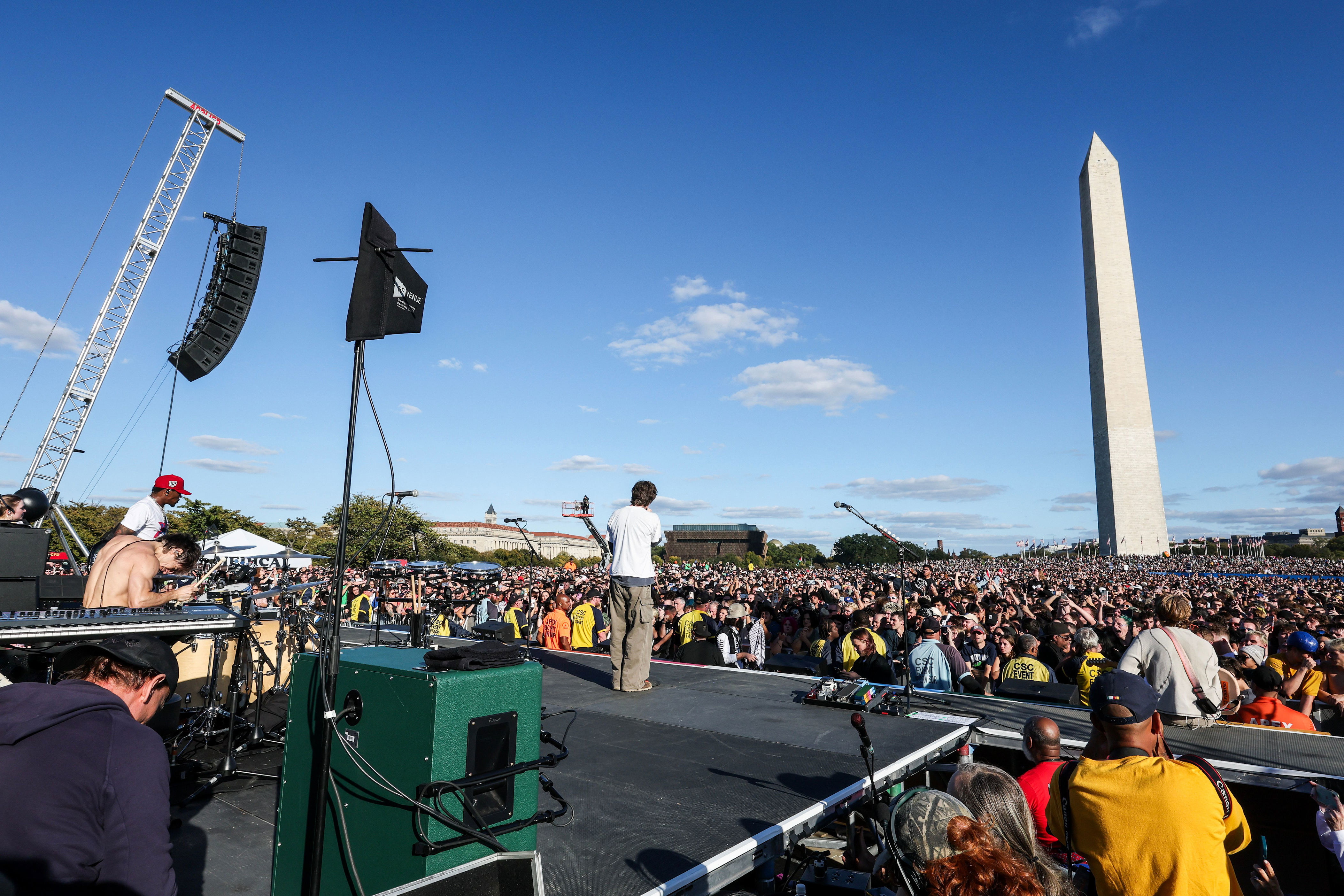 Turnstile pack out Washington Monument for Palestine, Sudan, and ...