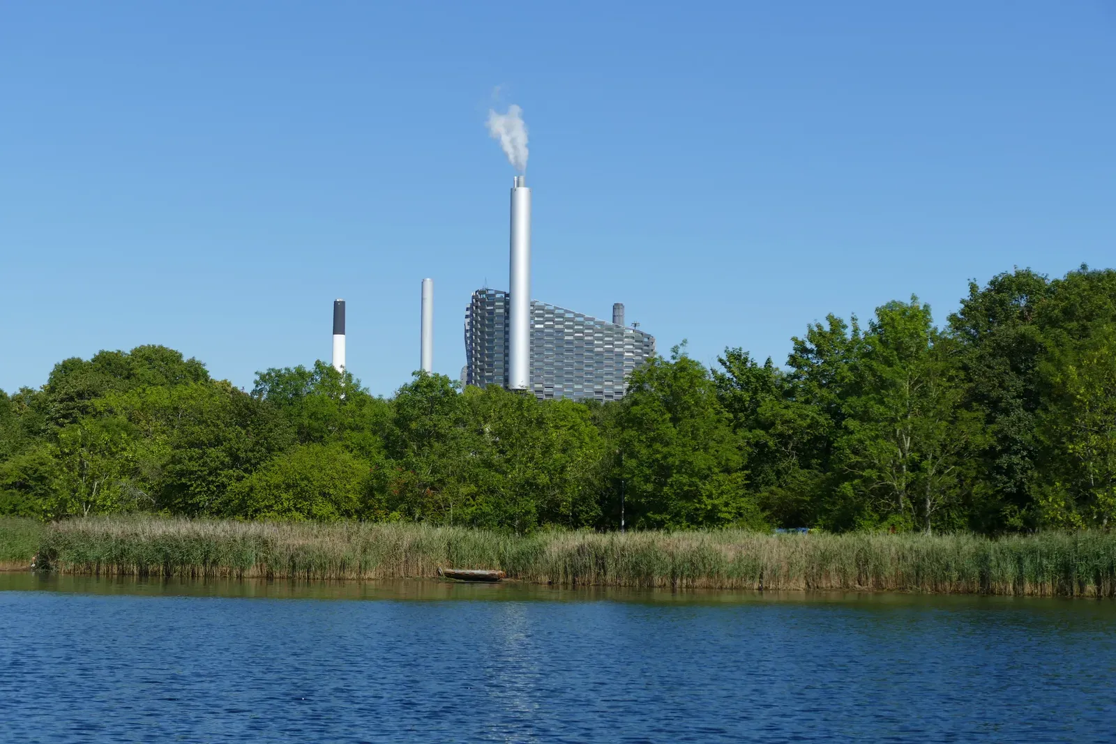 CopenHill: How Copenhagen’s waste-to-energy plant doubles as a ski slope