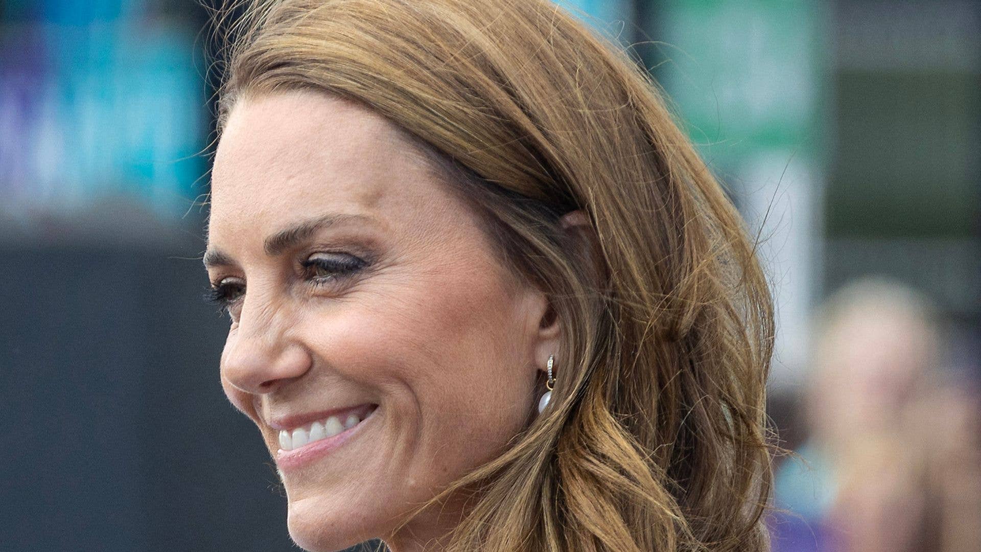 Princess Kate delights fans with unseen family photo for important cause