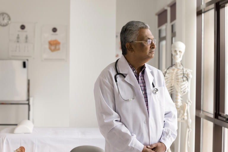 Microsoft says its new AI is better at diagnosing patients than real ...