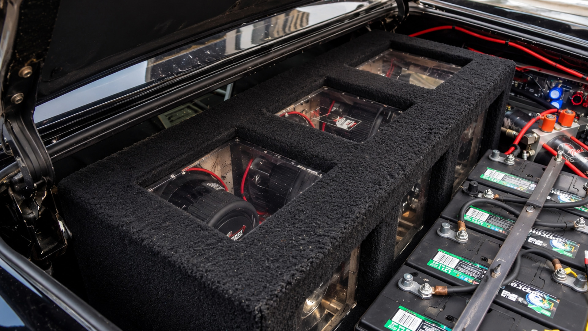 How powerful is Snoop Dogg's upgraded Cadillac sound system?