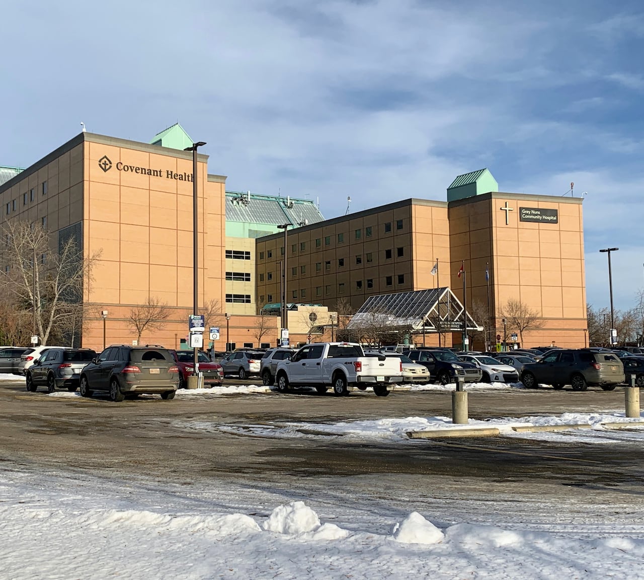 2 more Edmonton hospitals implement weapons detection systems