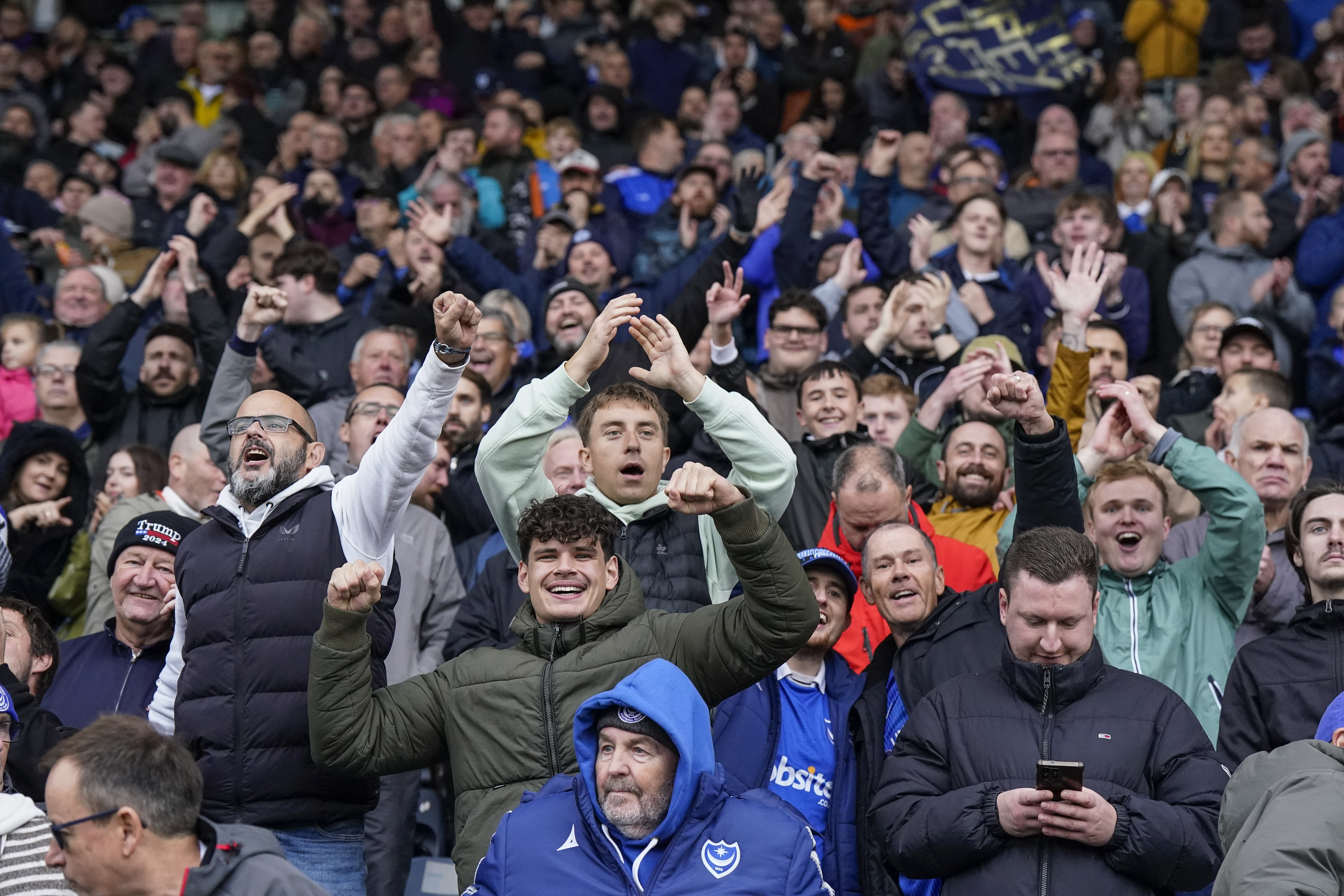 51 brilliant photos of elated Portsmouth faithful celebrating Millwall ...