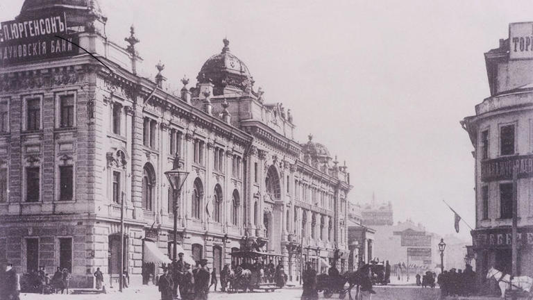 20 astonishing things found buried beneath old city streets