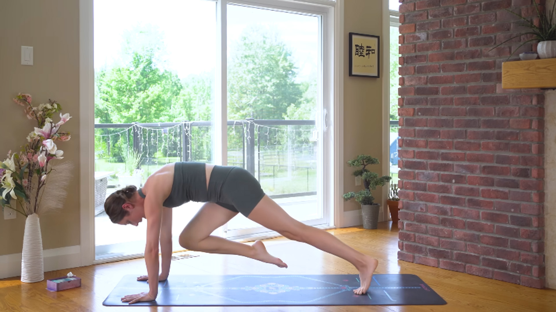 Core focused yogalates for a short morning practice