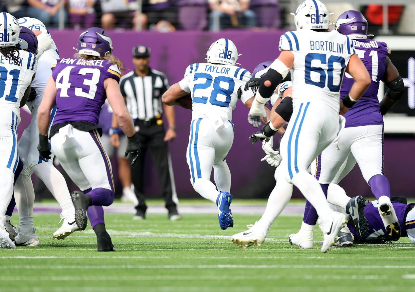 Live: Key Vikings players are back, but team trails early against Colts
