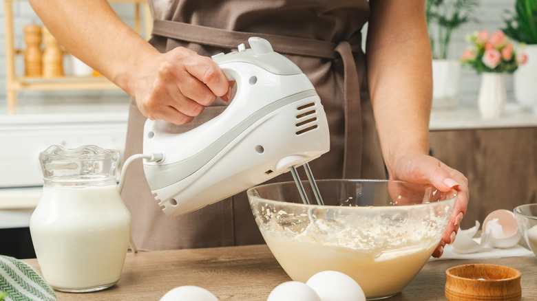 5 disadvantages of using a handheld mixer