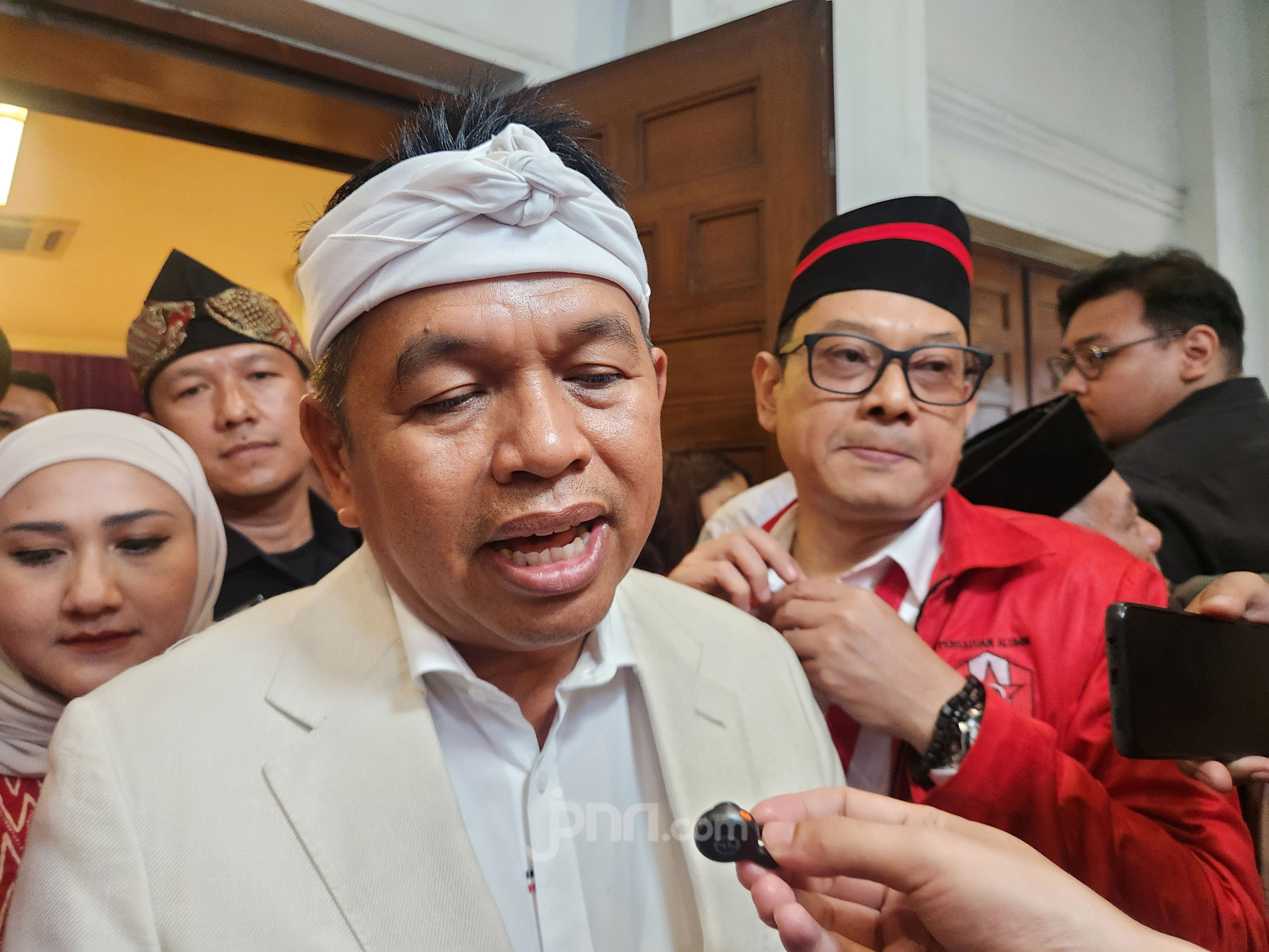 Dedi Mulyadi pastikan kebakaran Gunung Ciremai sudah padam, 30 titik ...