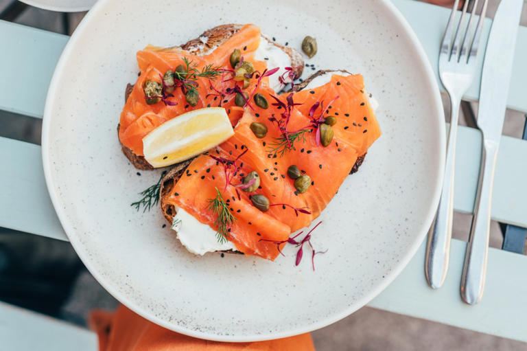 Bored of eggs? Seven protein-rich breakfasts to help build muscle ...