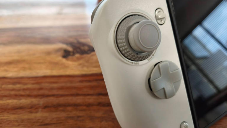 I loved the performance of this Switch 2 handheld controller — and I ...
