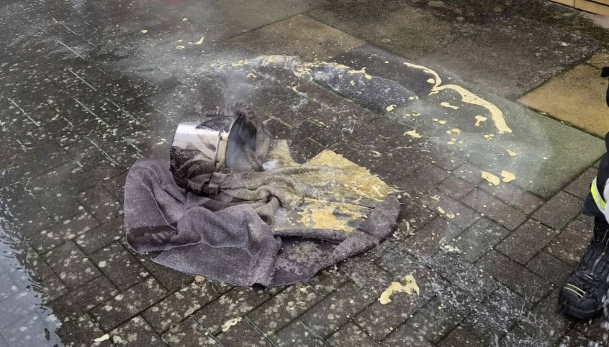 Hermannsburger löscht Fettbrand in Nachbarhaus – Familie flieht mit Baby