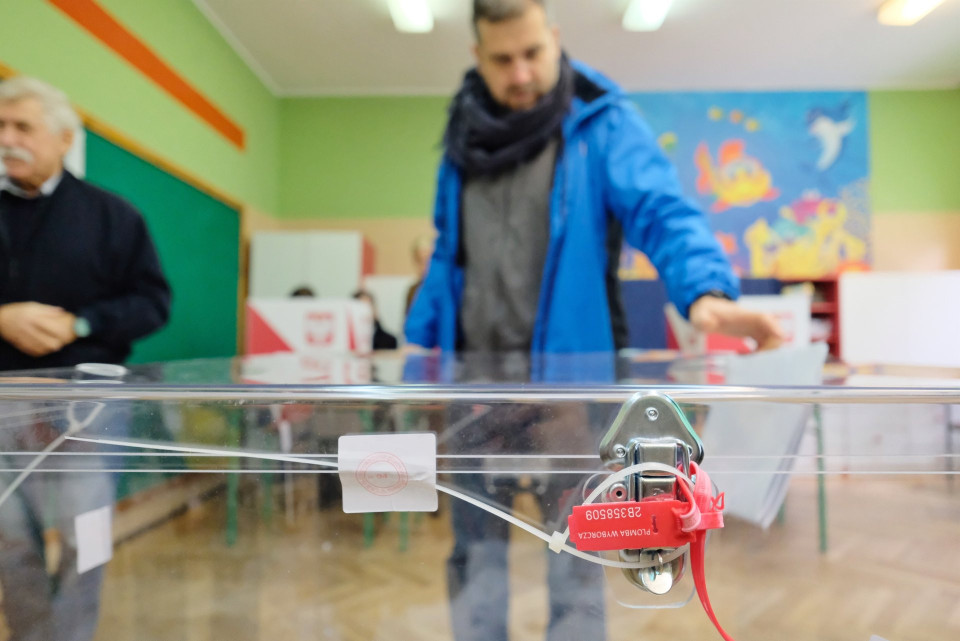 Częstochowa głosuje w referendum. Lokale otwarte od godz. 7. 