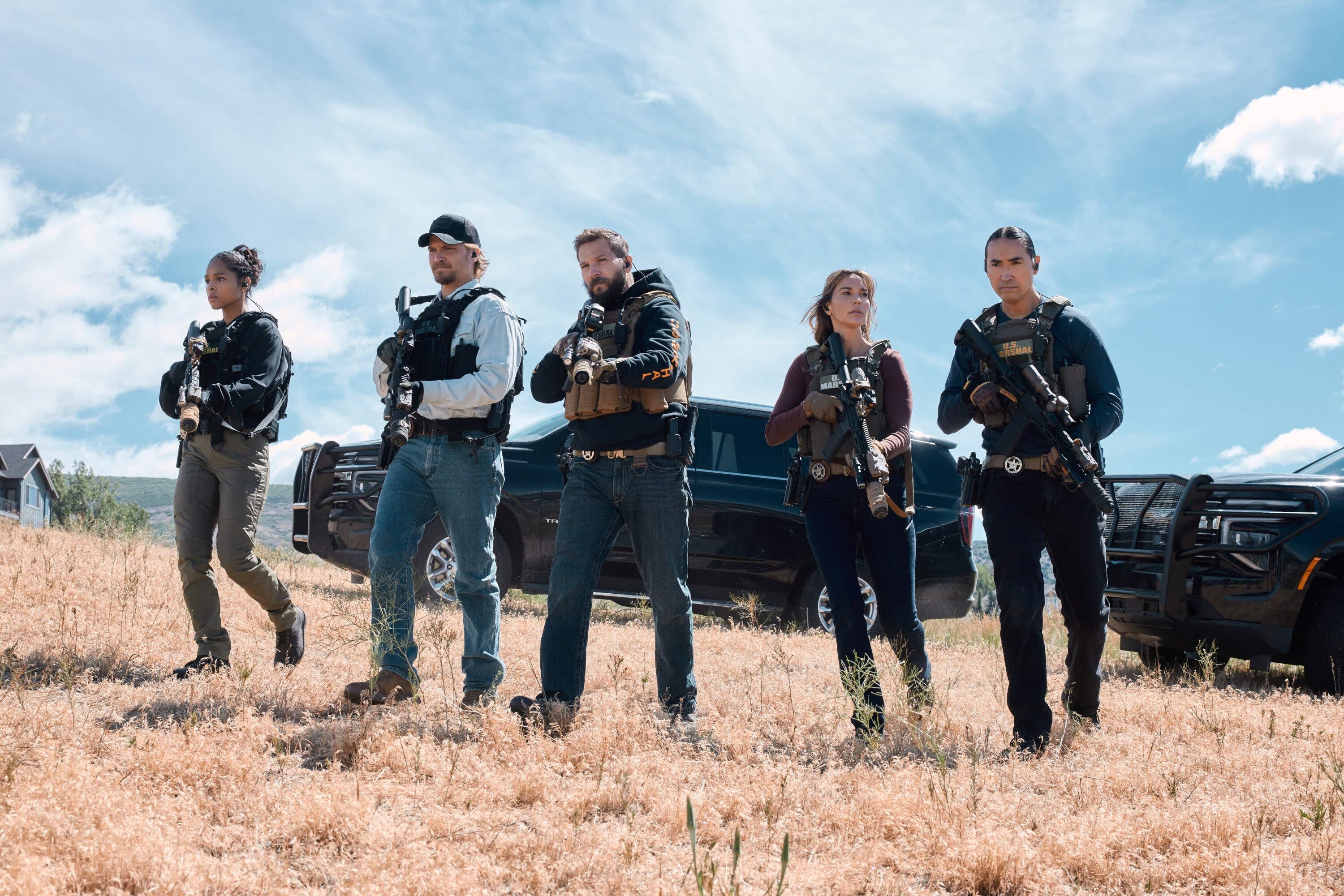 Kayce and Andrea hunt down a notorious bomber in 'Marshals' episode ...
