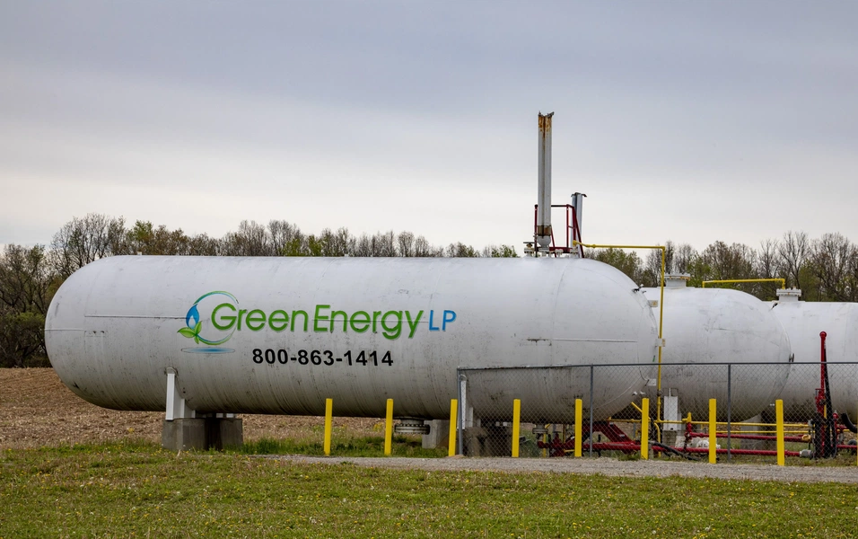 Propane power from tank to flame