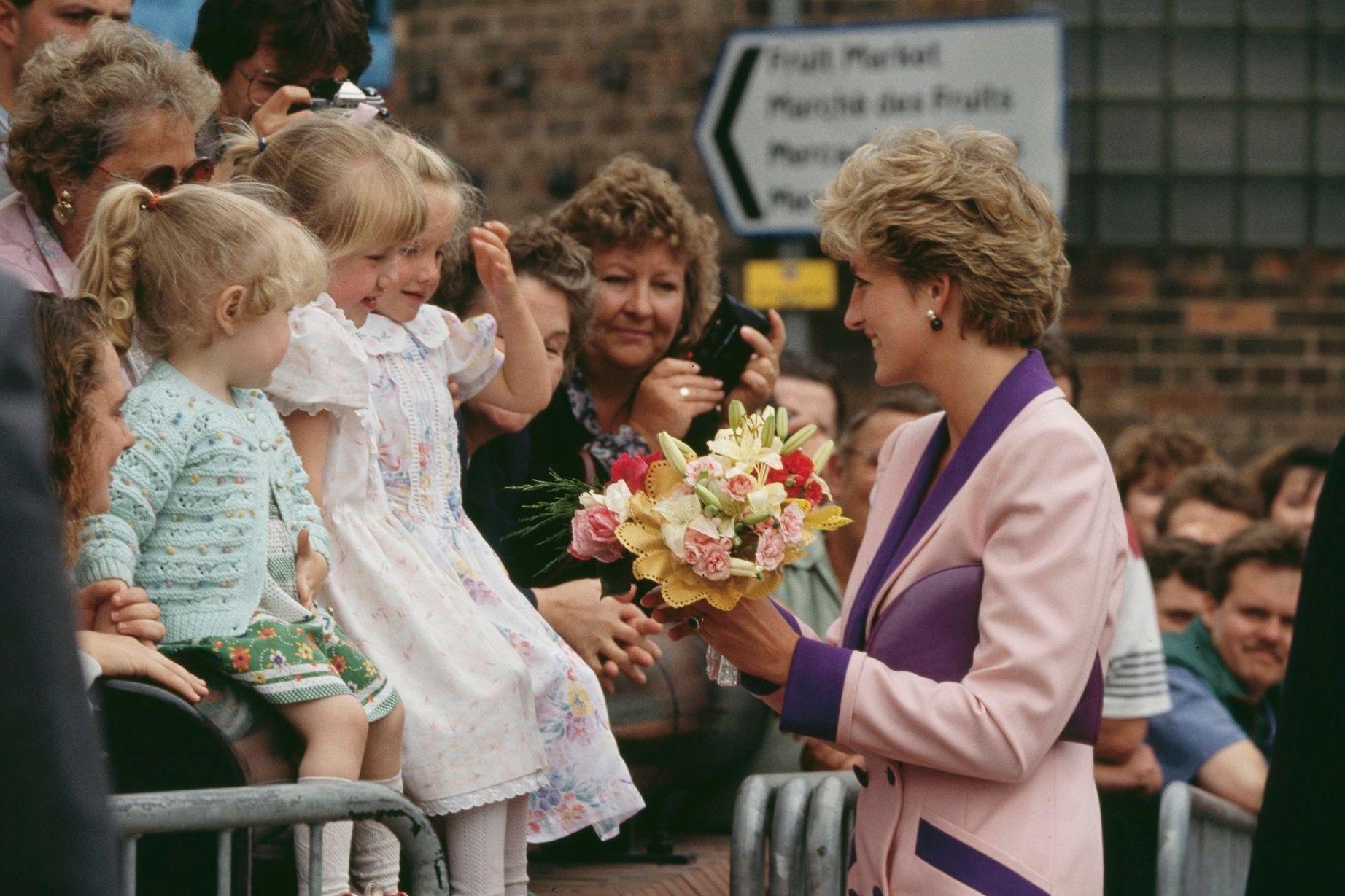 Queen Mother started Christmas tradition for sailors' orphans