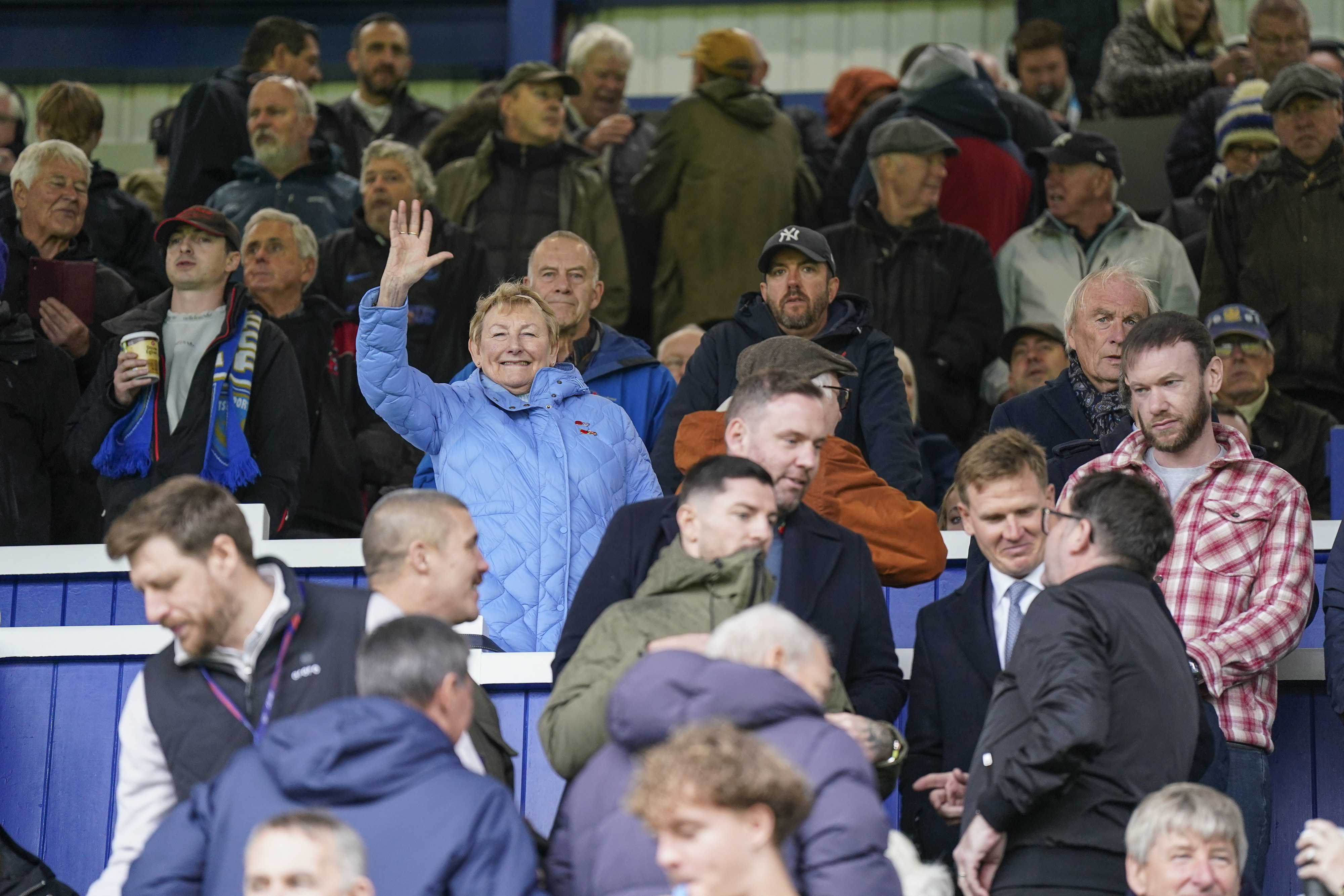 51 brilliant photos of elated Portsmouth faithful celebrating Millwall ...