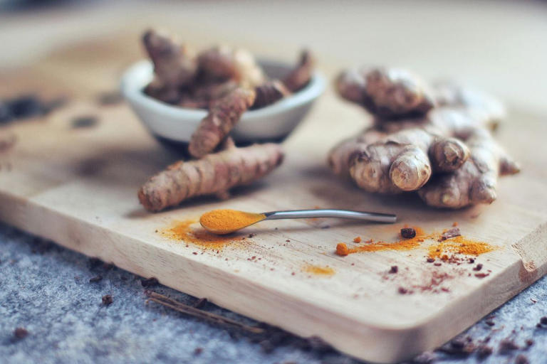 Five things to include in your diet if you catch a cold this monsoon