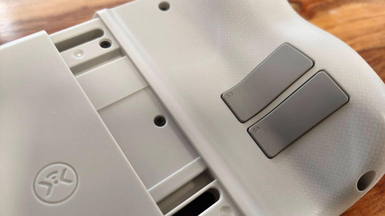 I loved the performance of this Switch 2 handheld controller — and I ...