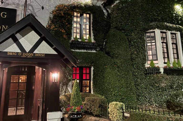 Stunning Scottish hotel is best wedding venue I've ever been to for one ...
