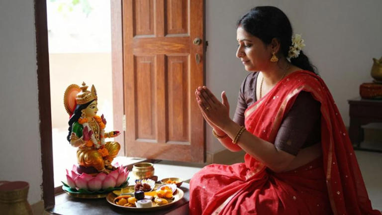 Kojagari Lakshmi Puja 2026: October 25 or 26? Check correct date ...