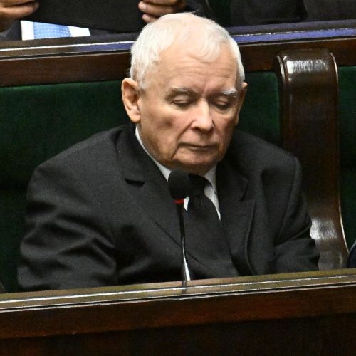 Tusk czy Kaczyński? Polacy wskazali lepszego lidera w najnowszym sondażu
