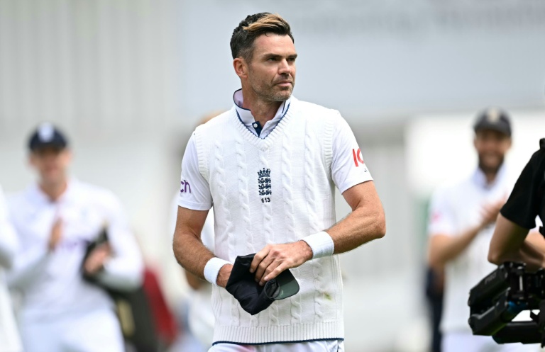 England great Anderson's future unclear after Lancashire exit
