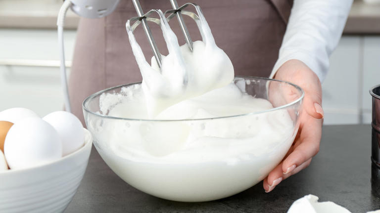 5 disadvantages of using a handheld mixer