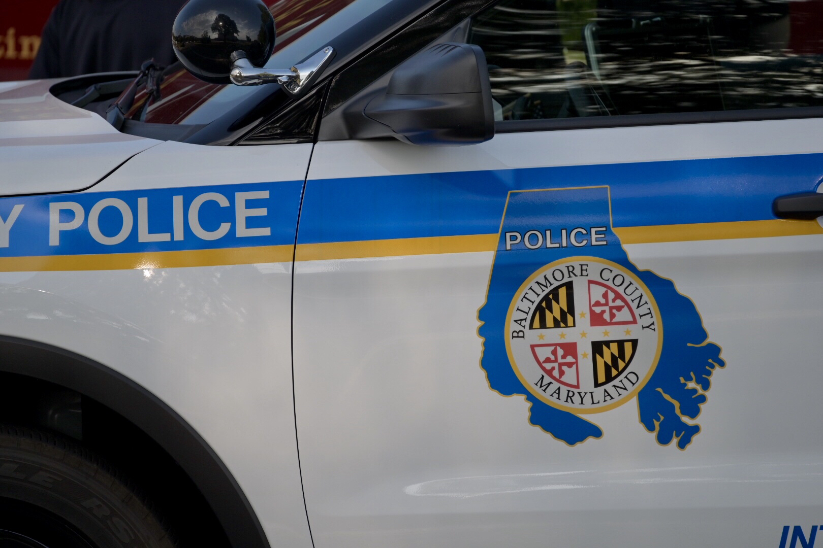 Security guard shoots knife-wielding man dead at Towson restaurant